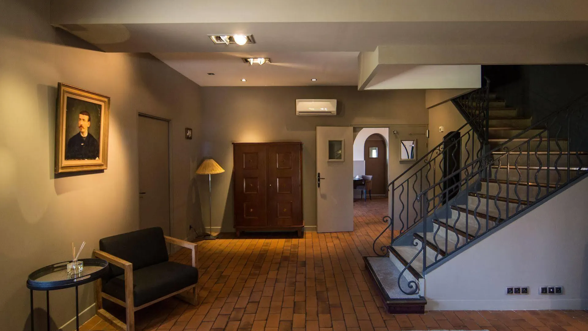 Hotel Victor Cabries