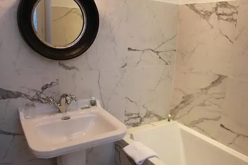 Hotel Victor Cabries